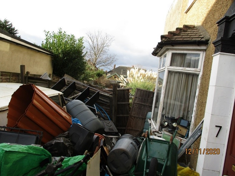 messy garden