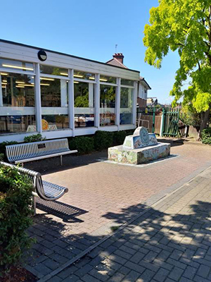 Collier Row Library