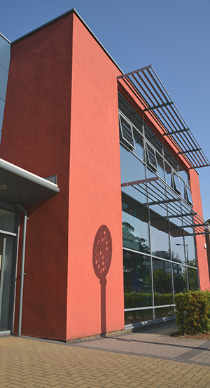 Hornchurch Library front