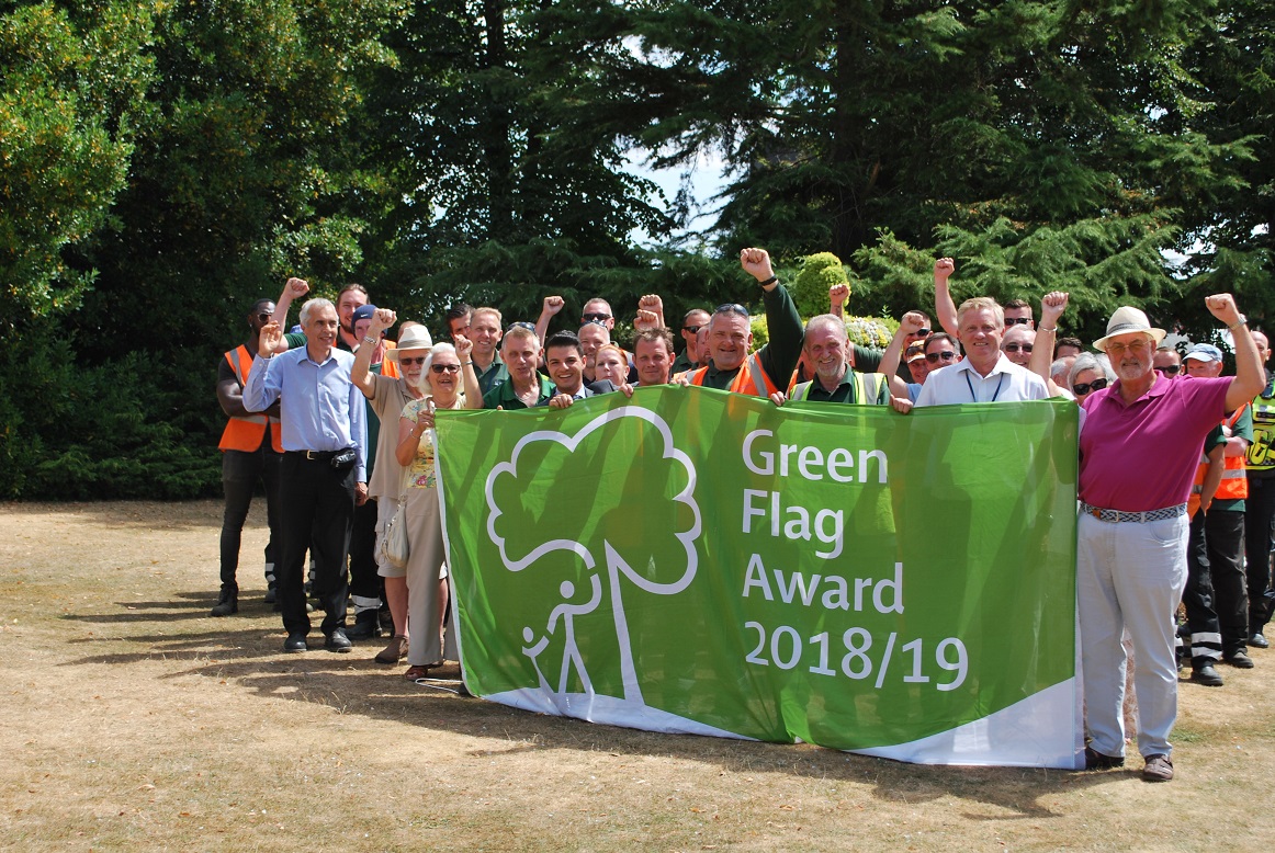 Havering parks celebrating  Green Flags awards